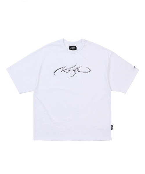 AJOBYAJO（アジョバイアジョ）の「韓国ブランド AJOBYAJO アジョバイアジョ Tribal AJO T-Shirt トライバル オーバーサイズ 半袖T 半袖Tシャツ ロゴTシャツ 半袖トップス ロゴT プリントTシャツ 韓国ストリート 韓国ファッション（Tシャツ/カットソー・メンズ・ブラック/チャコールグレー/ホワイト・XL/L）」の4枚目の写真