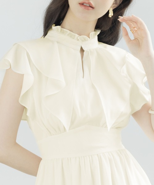 SAISON DE PAPILLON（セゾンドパピヨン）の「フリルカラーロング丈ジョゼットワンピース（ワンピース・レディース・アイボリー/ブラック/ベージュ・M/L/S）」の16枚目の写真