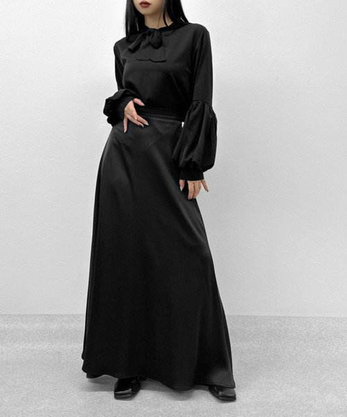 LVEU.（ラブユ.）の「【ZOZOTOWN限定】Volume sleeve bowtie blouse / ボリュームスリーブボウタイブラウス（シャツ/ブラウス・レディース・ホワイト/ブラック・FREE）」の5枚目の写真