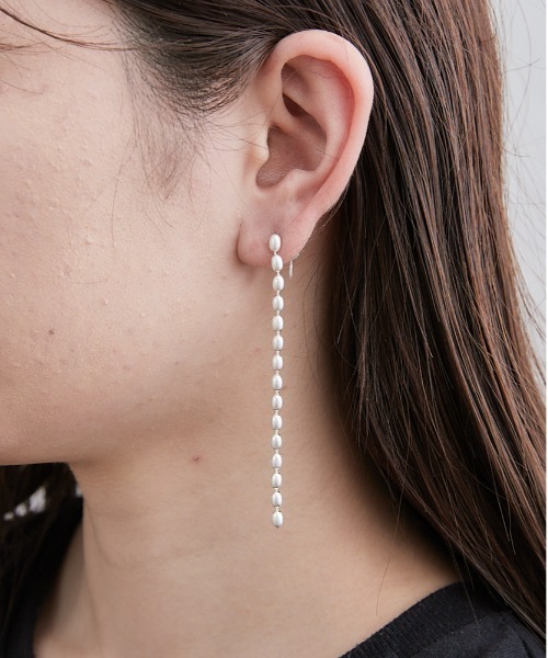 BIRTHDAY BAR（バースデイバー）の「【LIMITED NUMBER】MOON  ボールチェーン ドロップピアス（ピアス（両耳用）・レディース・シルバー/ゴールド・フリー）」の7枚目の写真