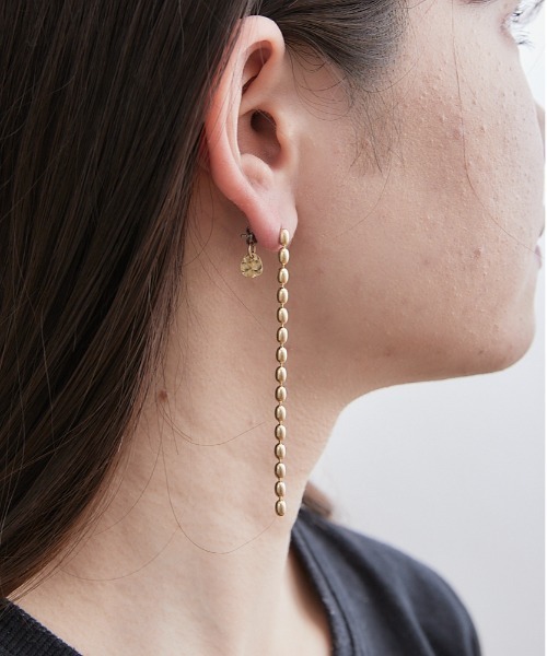 BIRTHDAY BAR（バースデイバー）の「【LIMITED NUMBER】MOON  ボールチェーン ドロップピアス（ピアス（両耳用）・レディース・シルバー/ゴールド・フリー）」の6枚目の写真