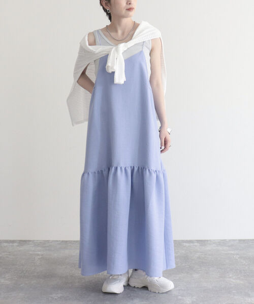 fredy emue（フレディエミュ）の「【fredyemueフレディエミュ】ラメ切替ギャザーキャミワンピース（ワンピース・レディース・ベージュ/ブラック/サックスブルー・38）」の6枚目の写真