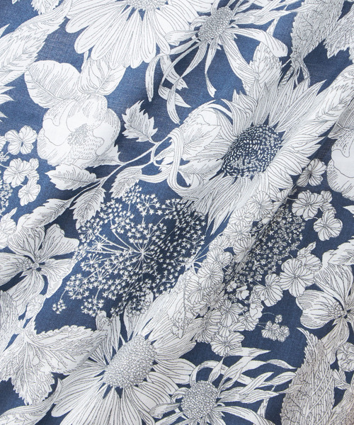 A/C DESIGN BY ALPHA CUBIC（エーシーデザインバイアルファキュービック）の「【リバティ】プリントパフスリーブプルオーバー（シャツ/ブラウス・レディース・ブルー/ネイビー・13号/9号/11号）」の9枚目の写真