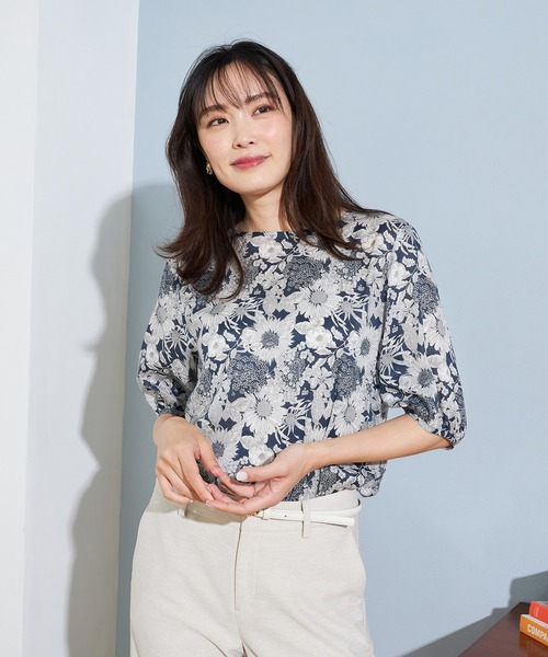 A/C DESIGN BY ALPHA CUBIC（エーシーデザインバイアルファキュービック）の「【リバティ】プリントパフスリーブプルオーバー（シャツ/ブラウス・レディース・ブルー/ネイビー・13号/9号/11号）」の12枚目の写真