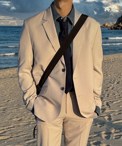 ASCLO（エジュクロ）の「ASCLO Digan Paris Loose Fit Blazer（テーラードジャケット・メンズ・ベージュ・LARGE/MEDIUM/X-LARGE）」の13枚目の写真