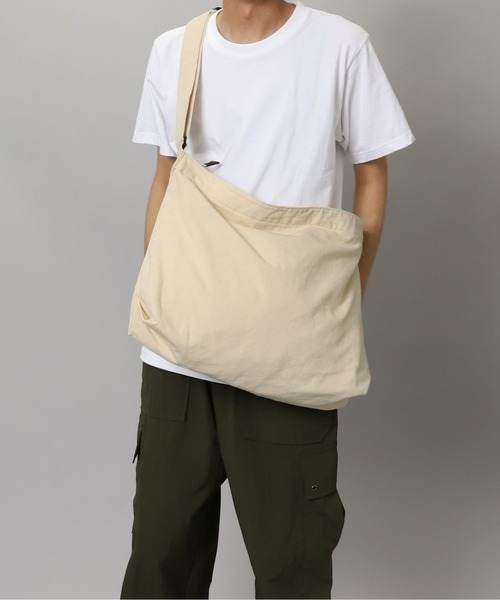 meltum（メルタム）の「【meltum/メルタム】CANVAS SHOULDER BAG - キャンバスショルダーバッグ（メッセンジャーバッグ・メンズ・ブラック/ブラウン系その他/ナチュラル/ブラウン/カーキ・FREE）」の6枚目の写真
