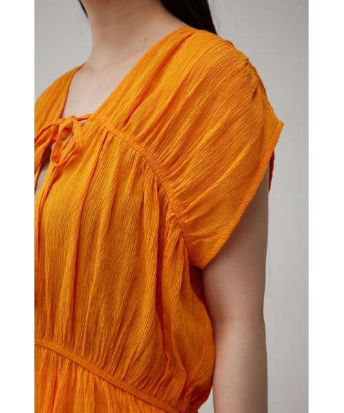 AZUL by moussy(アズールバイマウジー)の「GATHER PEPLUM BLOUSE/ギャザーペプラムブラウス(シャツ/ブラウス・レディース・オフホワイト/ブラック/オレンジ・SMALL/MEDIUM)」の20枚目の写真