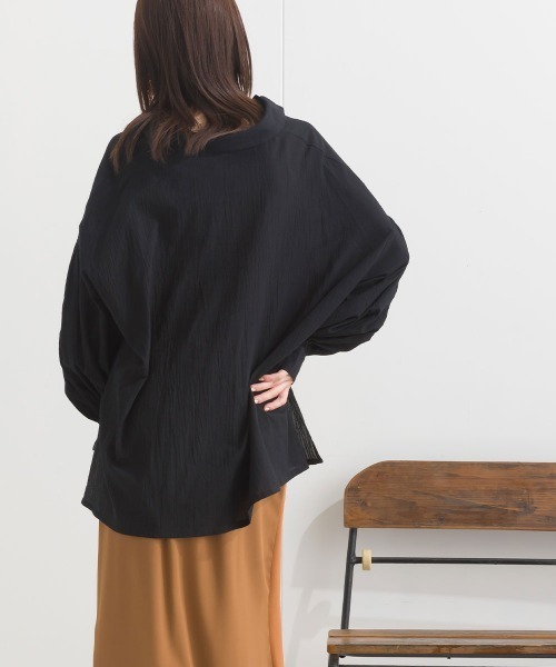 terrace(テラス)の「スキッパーシャツブラウス(シャツ/ブラウス・レディース・ブラック/グリーン/インディゴブルー/オフホワイト・MEDIUM)」の5枚目の写真