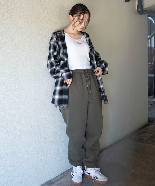 WEGO（ウィゴー）の「WEGO/【大好評により再入荷！WEB限定】スウェットパンツ（スウェットパンツ・メンズ・ブルー/杢グレー/カーキ/ホワイト/ブラック/ダークオレンジ/スミクロ/グレー系その他/ベージュ系その他・MEDIUM/LARGE/X-LARGE）」の21枚目の写真