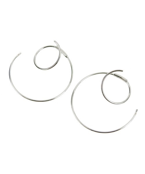 itam（アイタム）の「【itam】アイタム/ スパイラルダブルピアス（ピアス（両耳用）・レディース・シルバー/ゴールド・FREE）」の6枚目の写真