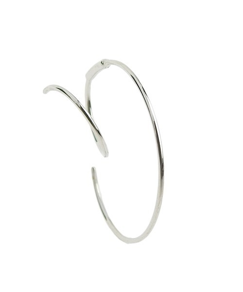 itam（アイタム）の「【itam】アイタム/ スパイラルダブルピアス（ピアス（両耳用）・レディース・シルバー/ゴールド・FREE）」の8枚目の写真