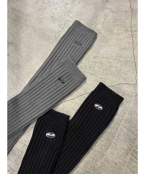 EMODA（エモダ）の「サイドロゴロングソックス（ソックス/靴下・レディース・グレー/ブラック・FREE）」の4枚目の写真