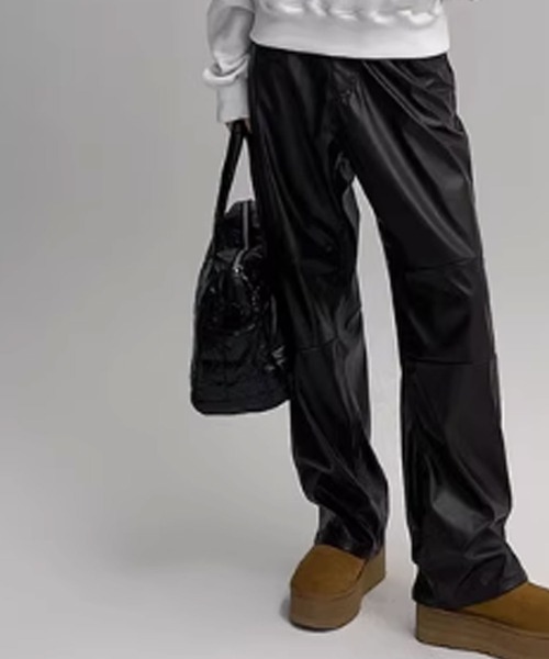 Theater code（シアターコード）の「quilting Boston bag/キルティングバッグ ショルダーバッグ ボストンバッグ ハンドバッグ 2WAY（ショルダーバッグ・メンズ・シルバー/ブラック/ホワイト・FREE）」の4枚目の写真