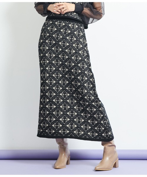 Settimissimo（セッティミッシモ）の「ヴィンテージ風ジャガードニットスカート（スカート・レディース・ベージュ/ブラック・FREE）」の2枚目の写真