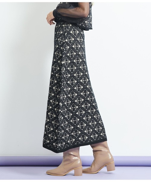 Settimissimo（セッティミッシモ）の「ヴィンテージ風ジャガードニットスカート（スカート・レディース・ベージュ/ブラック・FREE）」の13枚目の写真