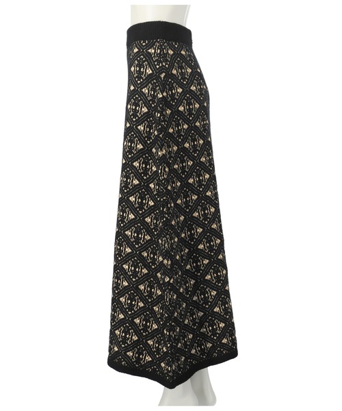 Settimissimo（セッティミッシモ）の「ヴィンテージ風ジャガードニットスカート（スカート・レディース・ベージュ/ブラック・FREE）」の17枚目の写真