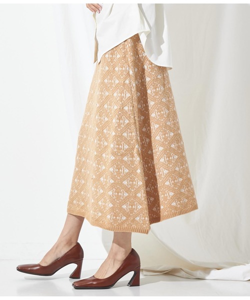 Settimissimo（セッティミッシモ）の「ヴィンテージ風ジャガードニットスカート（スカート・レディース・ベージュ/ブラック・FREE）」の8枚目の写真