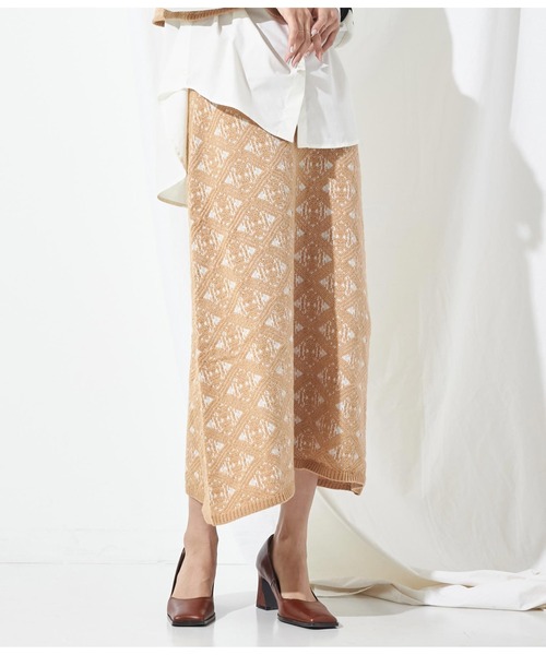 Settimissimo（セッティミッシモ）の「ヴィンテージ風ジャガードニットスカート（スカート・レディース・ベージュ/ブラック・FREE）」の7枚目の写真