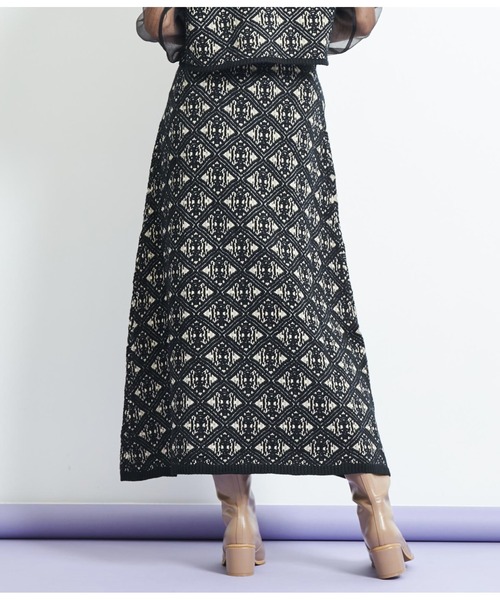 Settimissimo（セッティミッシモ）の「ヴィンテージ風ジャガードニットスカート（スカート・レディース・ベージュ/ブラック・FREE）」の14枚目の写真