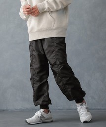 『ボリュームジョガーパンツ』