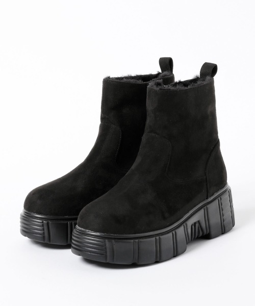 LAKOLE(ラコレ)の「フェイクムートンボリュームブーツ / 983889(ブーツ・レディース・ブラック/ベージュ・MEDIUM/LARGE)」の8枚目の写真