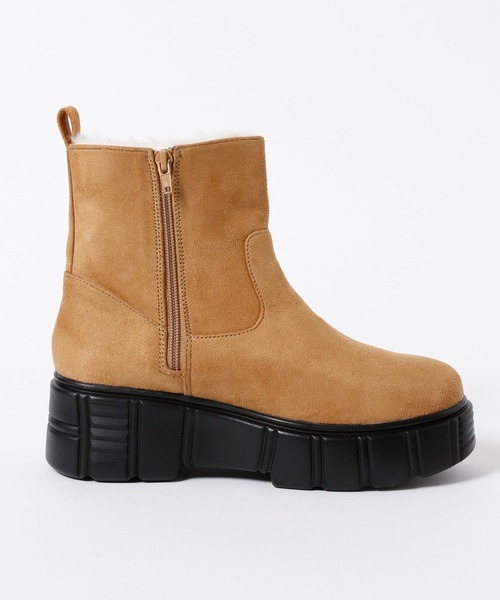 LAKOLE(ラコレ)の「フェイクムートンボリュームブーツ / 983889(ブーツ・レディース・ブラック/ベージュ・MEDIUM/LARGE)」の5枚目の写真