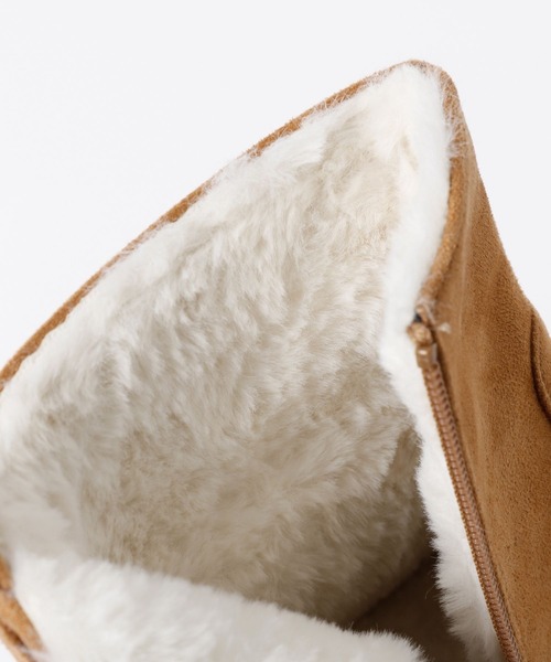 LAKOLE(ラコレ)の「フェイクムートンボリュームブーツ / 983889(ブーツ・レディース・ブラック/ベージュ・MEDIUM/LARGE)」の3枚目の写真