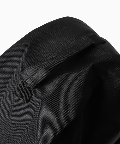 UNIVERSAL OVERALL(ユニバーサルオーバーオール)の「UNIVERSAL OVERALL/ユニバーサルオーバーオール DAILY RUCKSACK リュック バックパック(バックパック/リュック・メンズ・バーガンディー/チャコールグレー/ブルー/ブラック・FREE)」の15枚目の写真