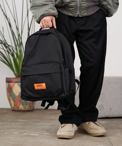 UNIVERSAL OVERALL(ユニバーサルオーバーオール)の「UNIVERSAL OVERALL/ユニバーサルオーバーオール DAILY RUCKSACK リュック バックパック(バックパック/リュック・メンズ・バーガンディー/チャコールグレー/ブルー/ブラック・FREE)」の8枚目の写真
