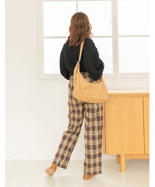 chocomee（チョコミー）の「half moon shoulder bag（ショルダーバッグ・レディース・ベージュ/ブラウン/ブラック・FREE）」の14枚目の写真