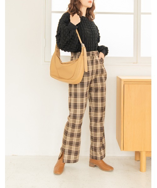 chocomee（チョコミー）の「half moon shoulder bag（ショルダーバッグ・レディース・ベージュ/ブラウン/ブラック・FREE）」の8枚目の写真