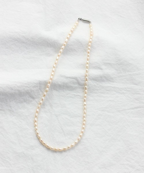 fig London(フィグロンドン)の「_petit pearl ネックレス(ネックレス・レディース・ホワイト・FREE)」の10枚目の写真
