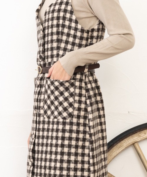 Grandeir(グランディール)の「チェックツイードくるみボタンワンピ(ワンピース・レディース・ブラック/モカ・M)」の18枚目の写真