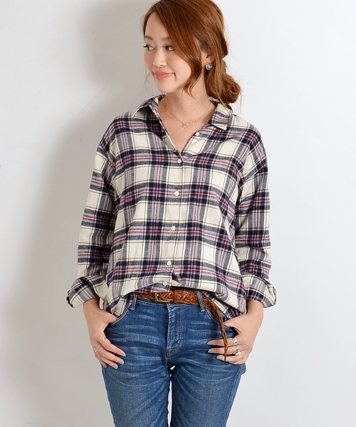 SHIPS for women(シップスフォーウィメン)の「ネルチェックカシュクールシャツ◇(シャツ/ブラウス・レディース・オフホワイト/チャコールグレー/ブルー・38/36)」の2枚目の写真