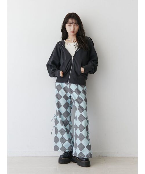 jouetie（ジュエティ）の「バタフライプリントフーディー（パーカー・レディース・ブラック/ブルー/アイボリー・MEDIUM）」の14枚目の写真