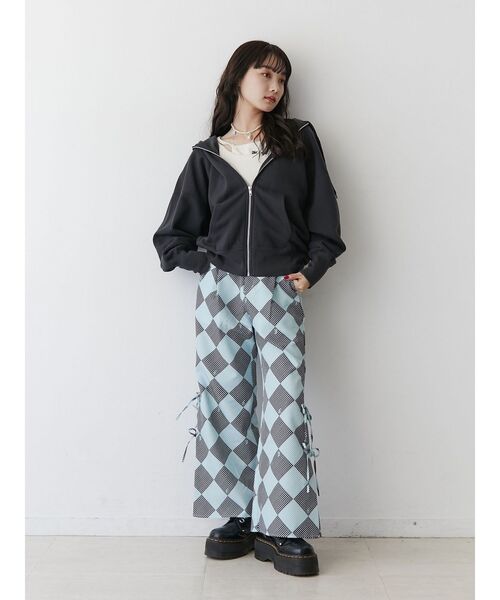 jouetie（ジュエティ）の「バタフライプリントフーディー（パーカー・レディース・ブラック/ブルー/アイボリー・MEDIUM）」の16枚目の写真