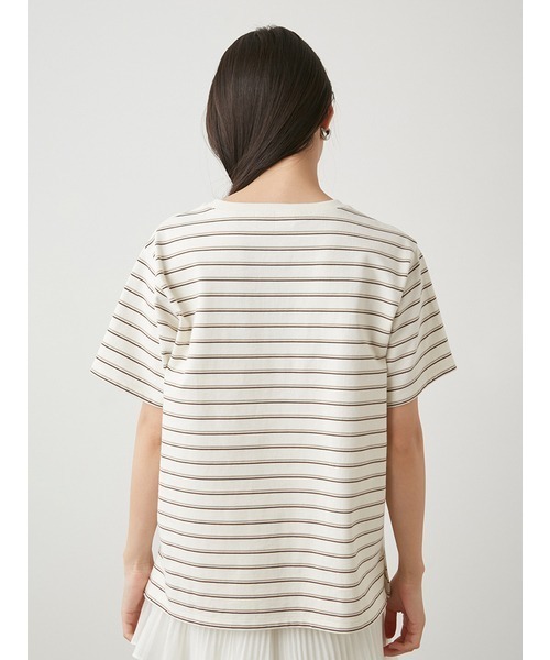 SNIDEL（スナイデル）の「ワンポイントカットトップス（Tシャツ/カットソー・レディース・ホワイト/ブラック/ベージュ・FREE）」の9枚目の写真