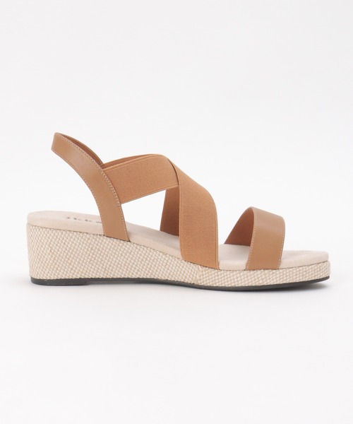 ikka（イッカ）の「ウェッジラバーベルトサンダル（サンダル・レディース・ブラック/ブラウン/オフホワイト・M/L）」の6枚目の写真