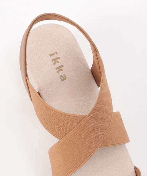 ikka（イッカ）の「ウェッジラバーベルトサンダル（サンダル・レディース・ブラック/ブラウン/オフホワイト・M/L）」の8枚目の写真