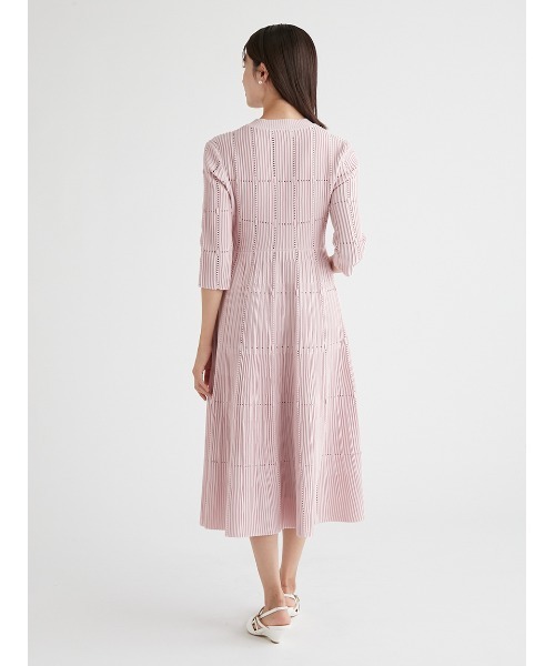 CELFORD（セルフォード）の「ディフォーメーションニットワンピース