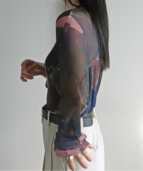 COURO（コウロ）の「アート柄ロングスリーブシアーＴシャツ（Tシャツ/カットソー・レディース・ブルー系/グリーン系/ピンク/ブルーグレー/パープル系/グレー系・M/L）」の22枚目の写真