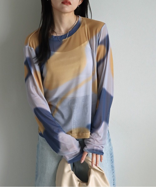 COURO（コウロ）の「アート柄ロングスリーブシアーＴシャツ（Tシャツ/カットソー・レディース・ブルー系/グリーン系/ピンク/ブルーグレー/パープル系/グレー系・M/L）」の11枚目の写真