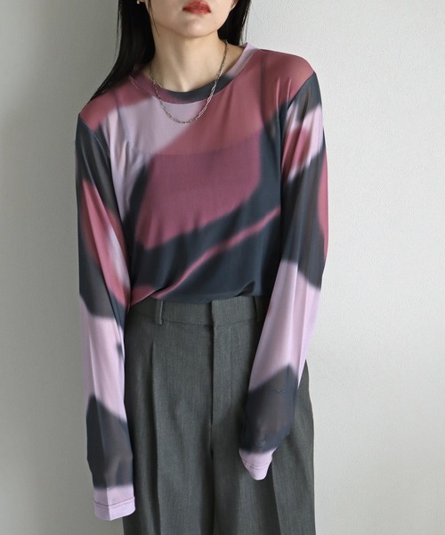 COURO（コウロ）の「アート柄ロングスリーブシアーＴシャツ（Tシャツ/カットソー・レディース・ブルー系/グリーン系/ピンク/ブルーグレー/パープル系/グレー系・M/L）」の18枚目の写真