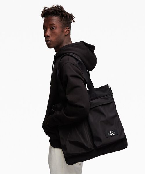 Calvin Klein（カルバン・クライン）の「ヘルメット トートバッグ（トートバッグ・メンズ・ブラック・FREE）」の8枚目の写真