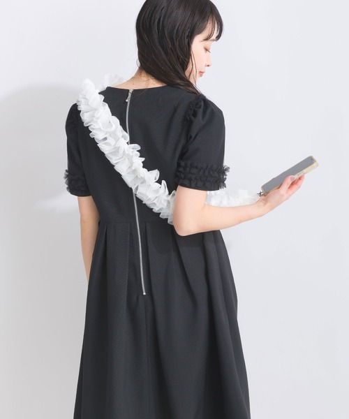 PICCIN（ピッチン）の「チュールフリルスマホショルダー（スマホケース/カバー・レディース・ホワイト/ブラック/グレー・FREE）」の11枚目の写真