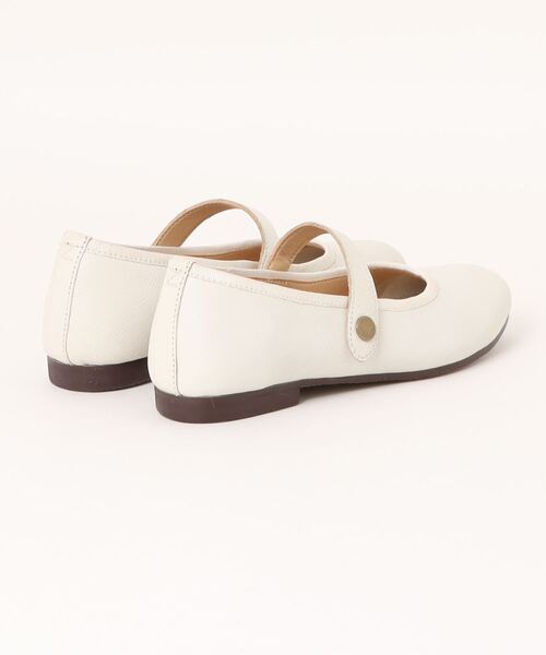 Piedi Nudi(ピエディヌーディ)の「ZOCCU 柔らかく 歩きやすい 本革 ストラップシューズ(ドレスシューズ・レディース・クリアブラック/チョコ/ホワイト/ブラック・23.5cm/24.5cm/23.0cm/24.0cm/25.0cm/22.5cm)」の5枚目の写真