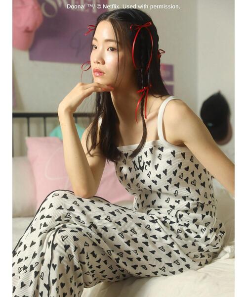 Green Parks(グリーンパークス)の「●DOONA! ハートptワッフルキャミ(インナーウェア/肌着・レディース・レッド/ブラック・FREE)」の1枚目の写真