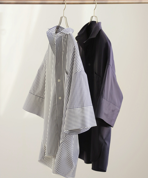 TICCA(ティッカ)の「【TICCA / ティッカ】 スクエアハンソデダブルカフスシャツ(シャツ/ブラウス・レディース・ネイビー/ダークブルー・FREE)」の4枚目の写真