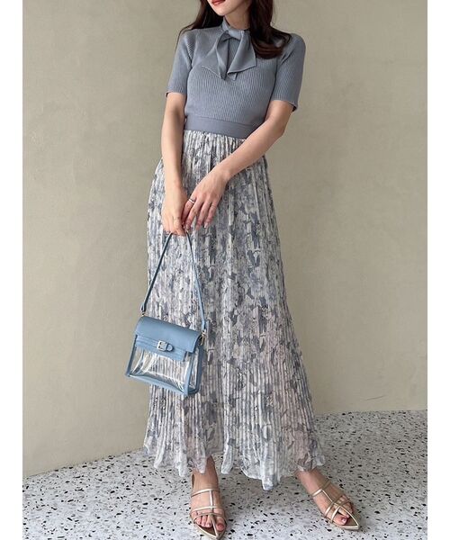 RESEXXY（リゼクシー）の「シアープリーツロングスカート（スカート・レディース・その他1/ホワイト/ブラック・FREE）」の3枚目の写真