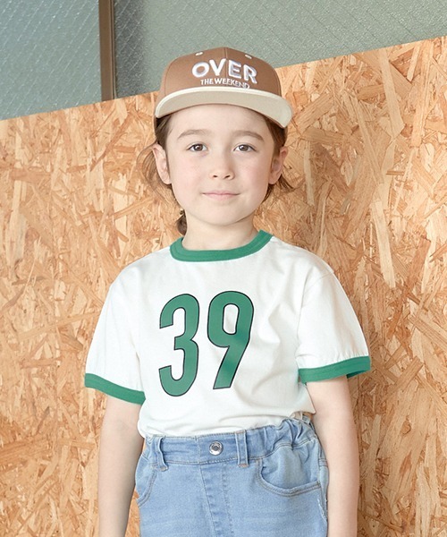 b・ROOM（ビールーム）の「【型崩れしないやわらかコットン】ナンバリングリンガーTシャツ（Tシャツ/カットソー・キッズ・ブルー/バイオレット/ブラック/グリーン/マスタード・120cm/130cm/150cm/110cm/140cm/100cm）」の3枚目の写真